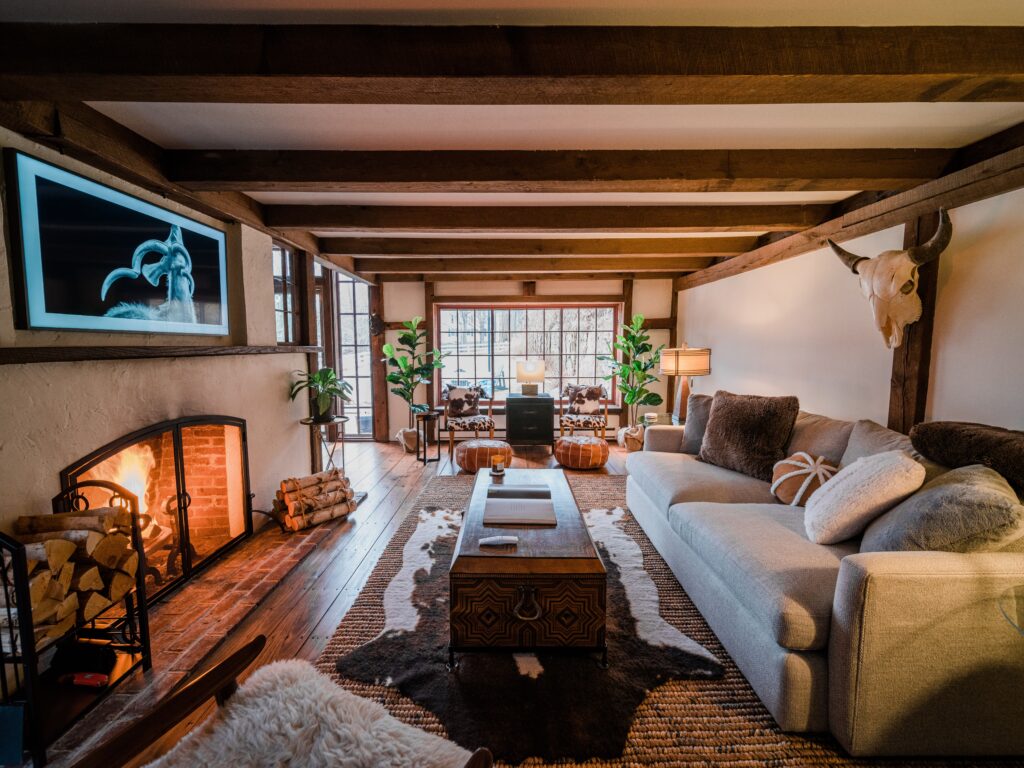 Renee Adams River Barn STR