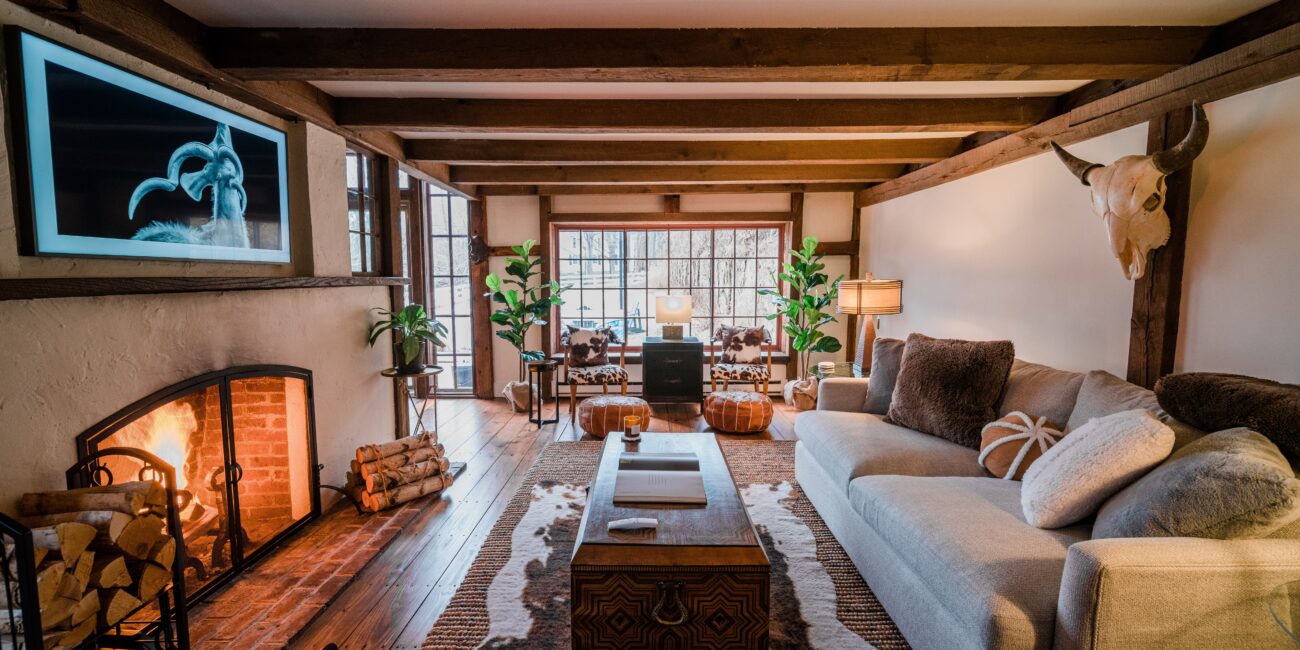 Renee Adams River Barn STR
