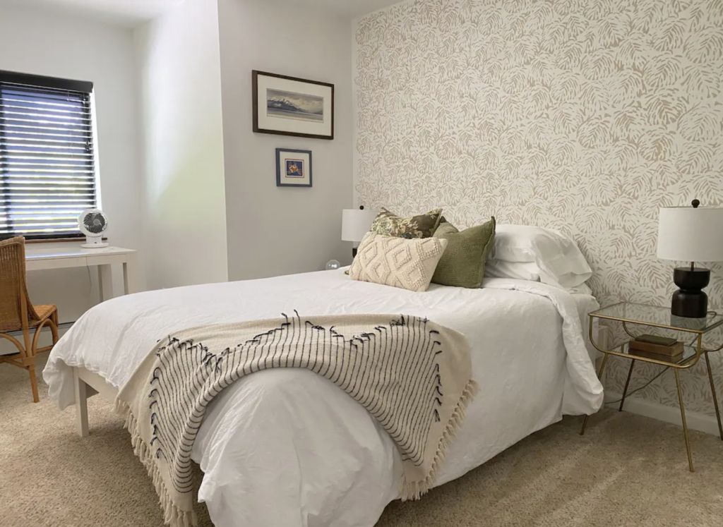 Bedroom The Windfall Junea Alaska Airbnb