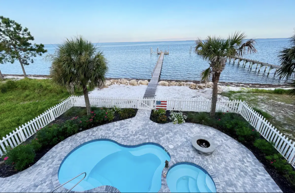Heavenly Hideaway Waterfront, Pool, Fishing, Golf