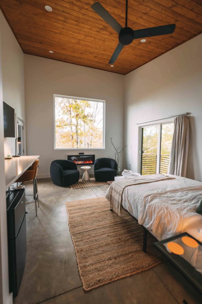 IROX Living; CoFounder + Director of Guest Experience, Hillary DeMeo