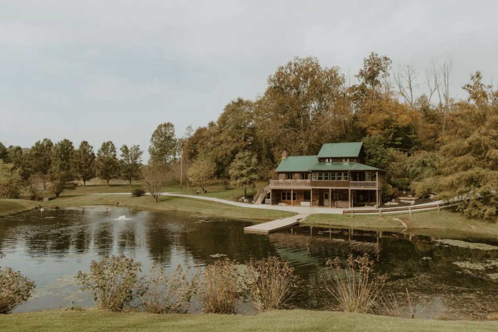 The Hideaway | Cabin & Rural Retreat