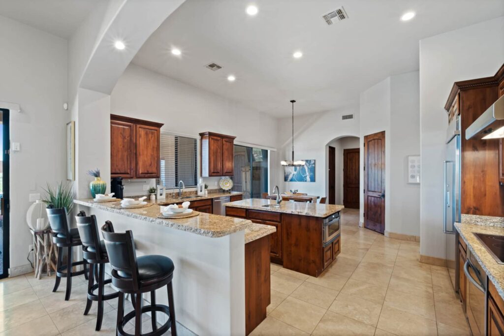The Luna House