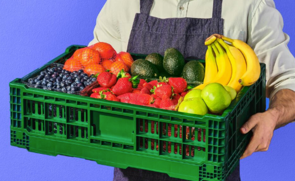 Instacart delivery arriving at a vacation rental, a convenient and efficient service discounted for HostGPO member