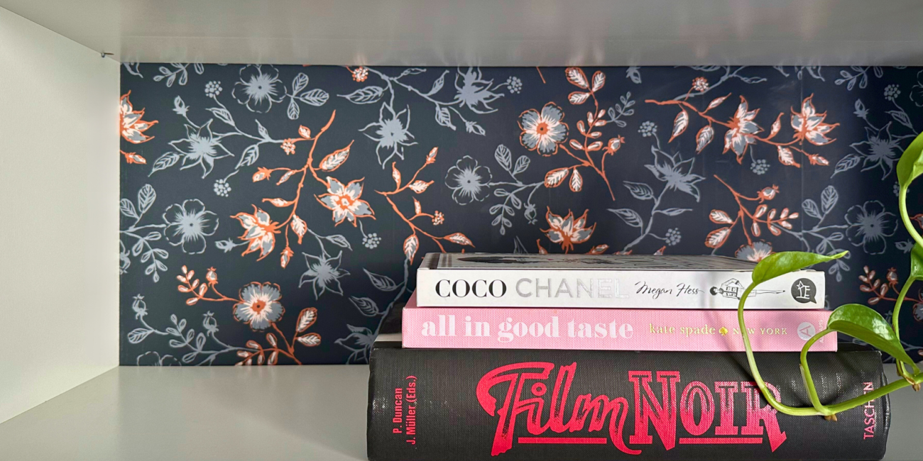 DIY Wallpaper Bookshelf